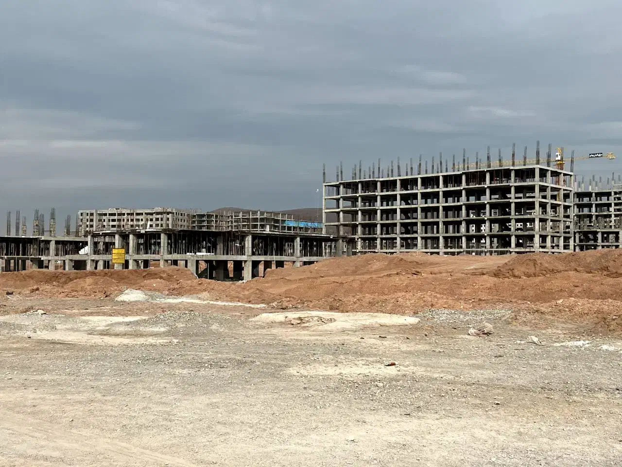 آغاز مالکیت با سرمایه کم/پرند خاکش طلاست|فروش آپارتمان|پرند, فاز ۰|دیوار