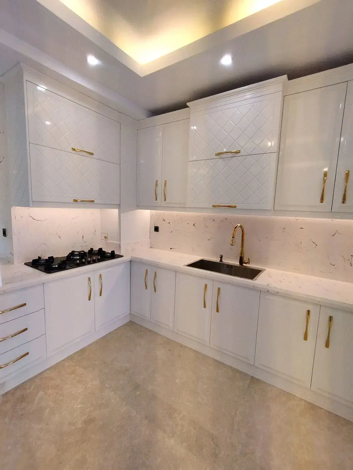 ۱۳۰ متر/۲خواب/۲پارکینگ