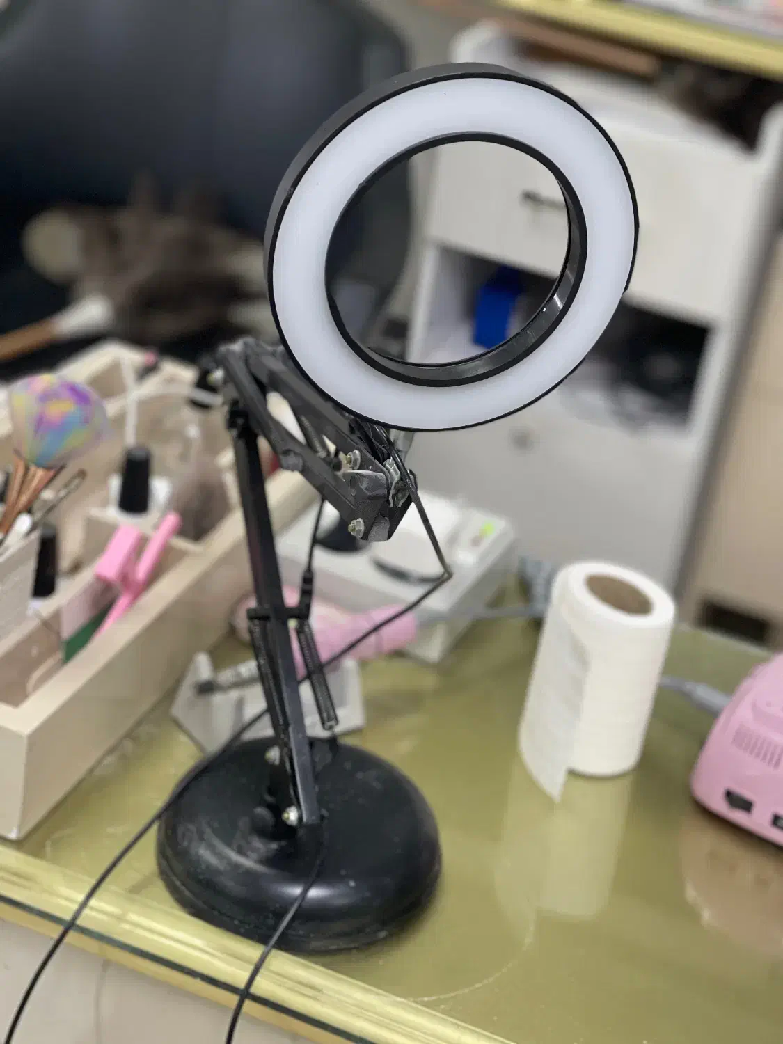 رینگلایت رو میزی|دوربین عکاسی و فیلم‌برداری|کرج, عظیمیه|دیوار