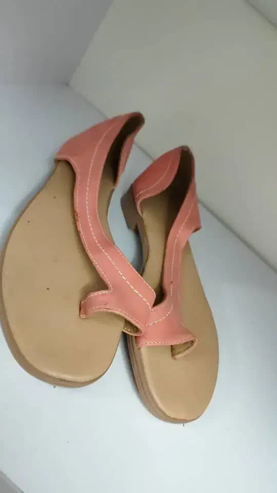 صندل زنانه دخترانه|کیف، کفش، کمربند|کاشان, فین بزرگ|دیوار