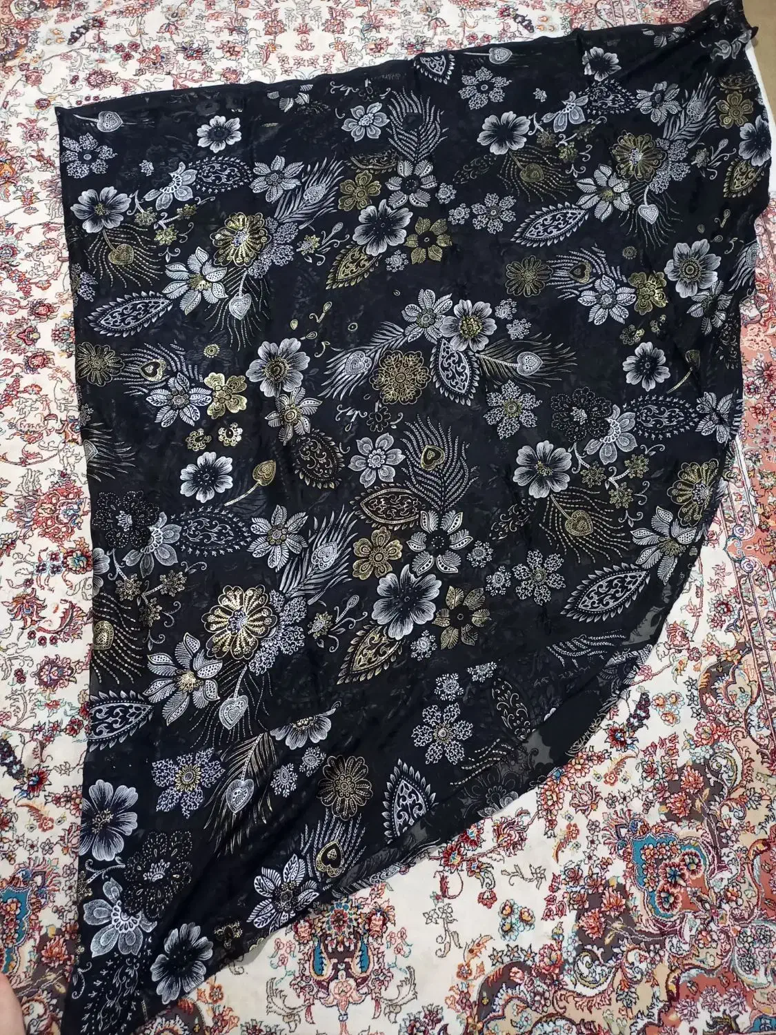 یک عدد چادر مجلسی زنانه به فروش می‌رسد|لباس|تبریز, |دیوار