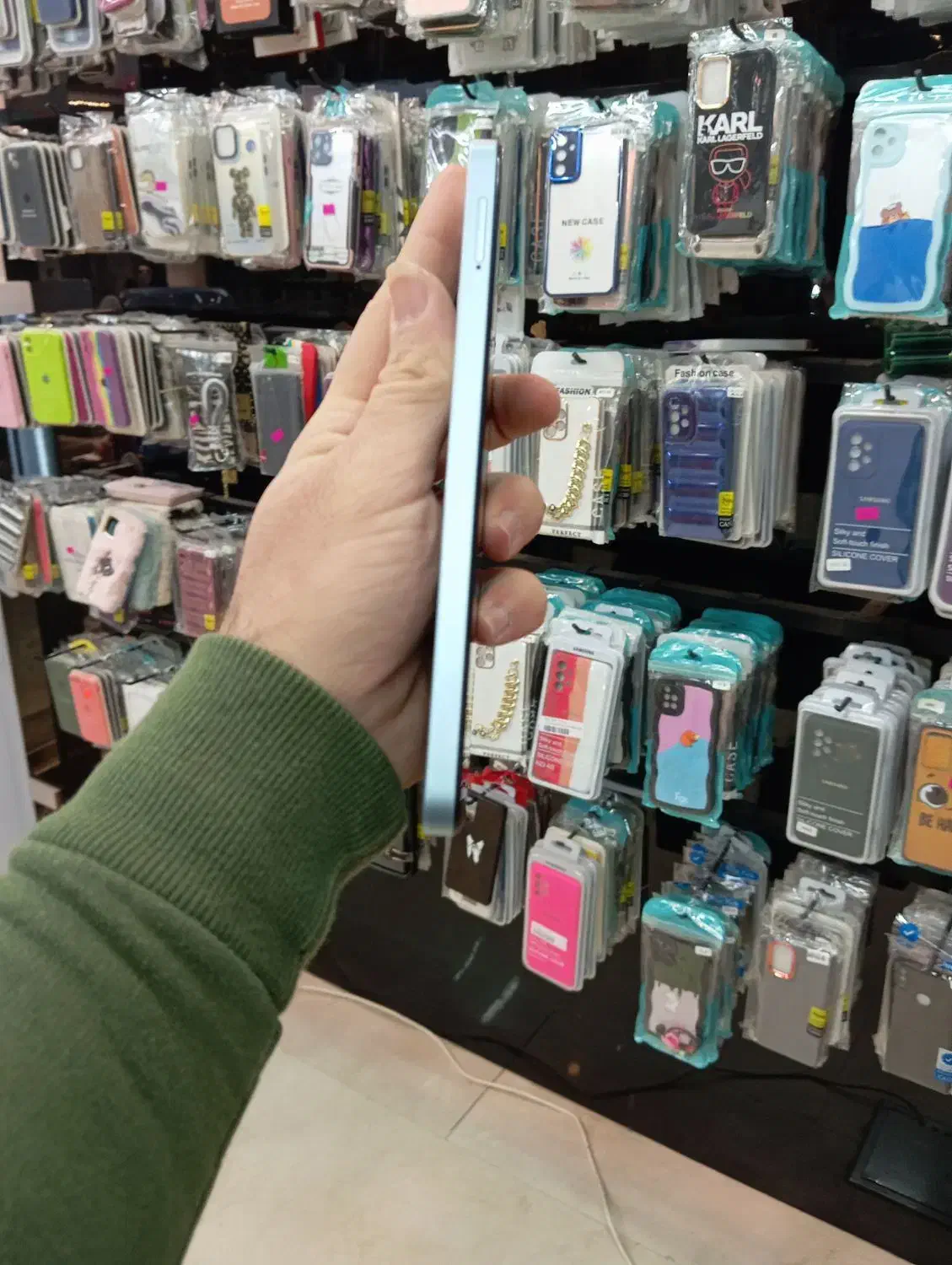 C71(4/128) یک ماه کار|موبایل|شاهینشهر, حافظ جنوبی|دیوار