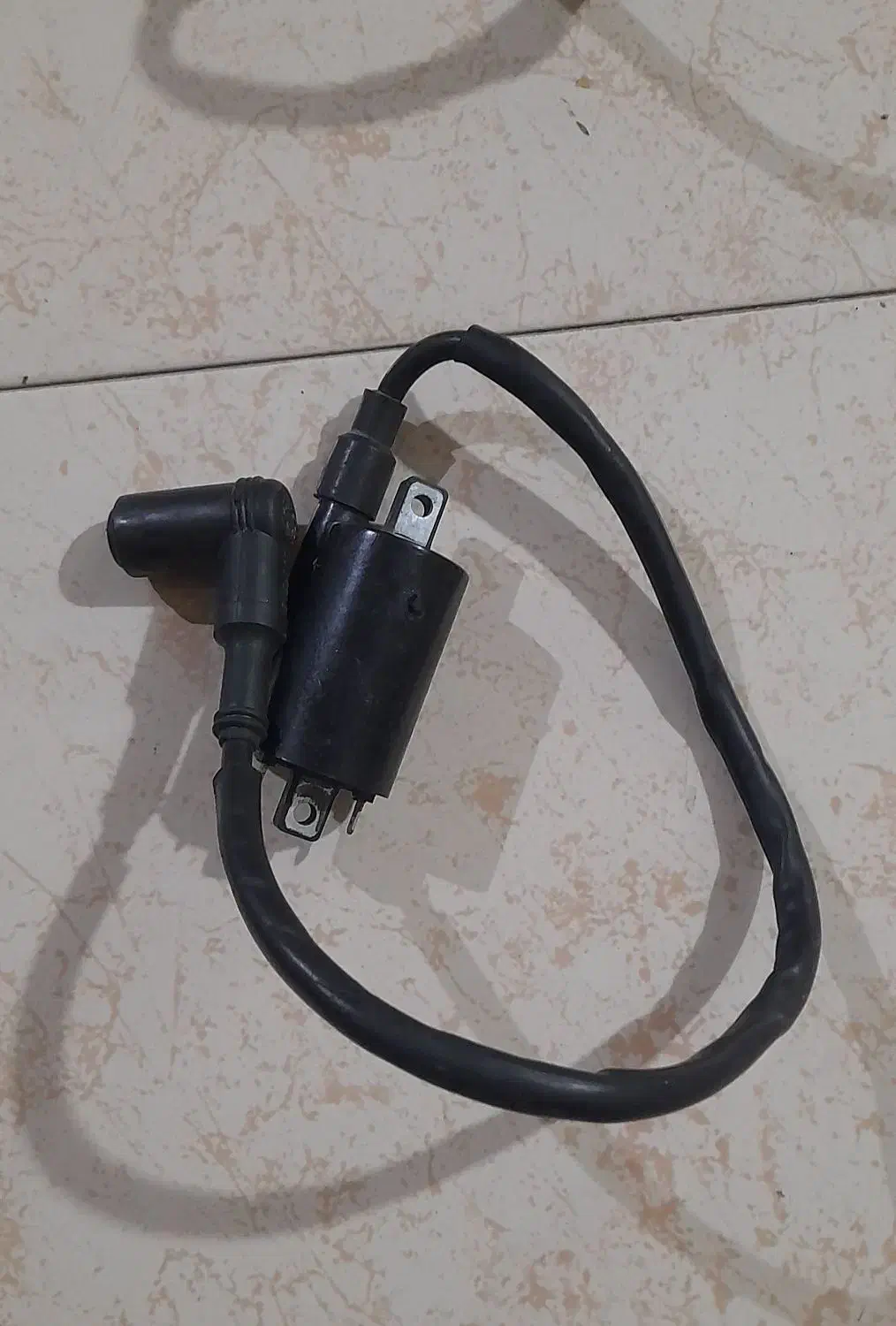 تعدادی لوازم انژکتور هوندا ۲۰۰ و دو عدد چراغ مزدا|قطعات یدکی و لوازم جانبی|اصفهان, شهرک مهدیه|دیوار