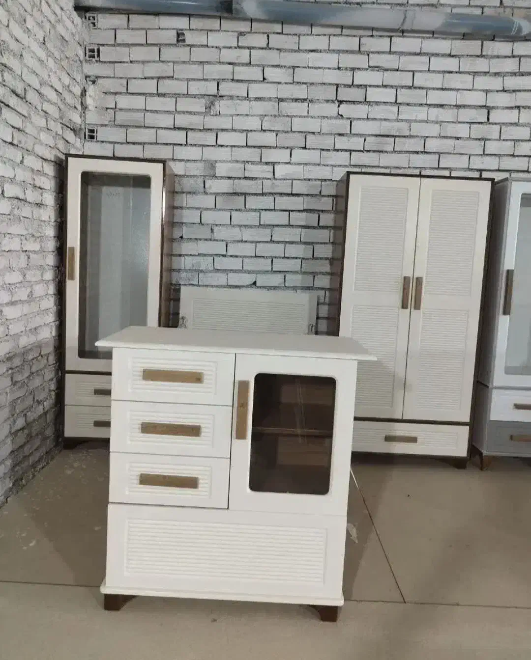 کمد ویترین سیسمونی نی|اسباب و اثاث بچه|برخوار, |دیوار