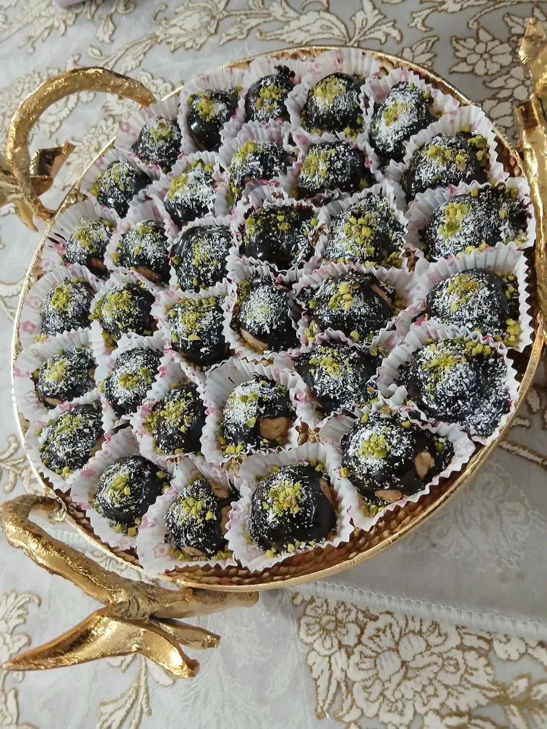 پخت انواع کیک .دسر . سالاد .|خدمات پذیرایی، مراسم|ری, شهادت|دیوار