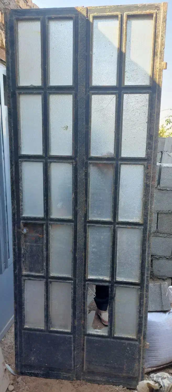 درب حیاط|مصالح و تجهیزات ساختمان|آرادان, |دیوار