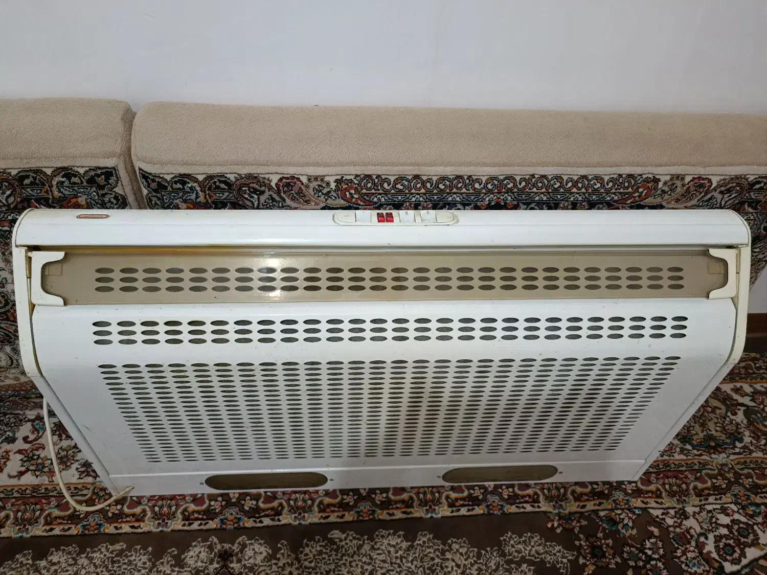 هود کن|هود|ملایر, |دیوار