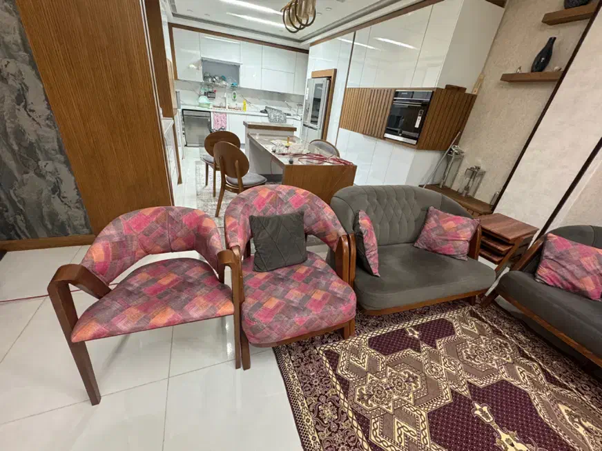 مبل راحتی|مبلمان خانگی و میز عسلی|شاهین‌شهر, حافظ جنوبی|دیوار