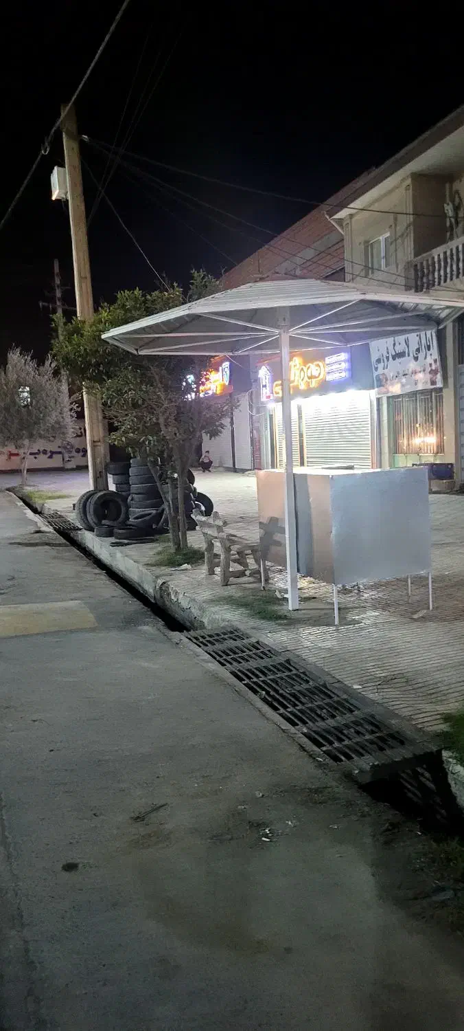 استخدام فروشنده هات داگ فروشی|استخدام خدمات فروشگاه و رستوران|آق قلا, |دیوار