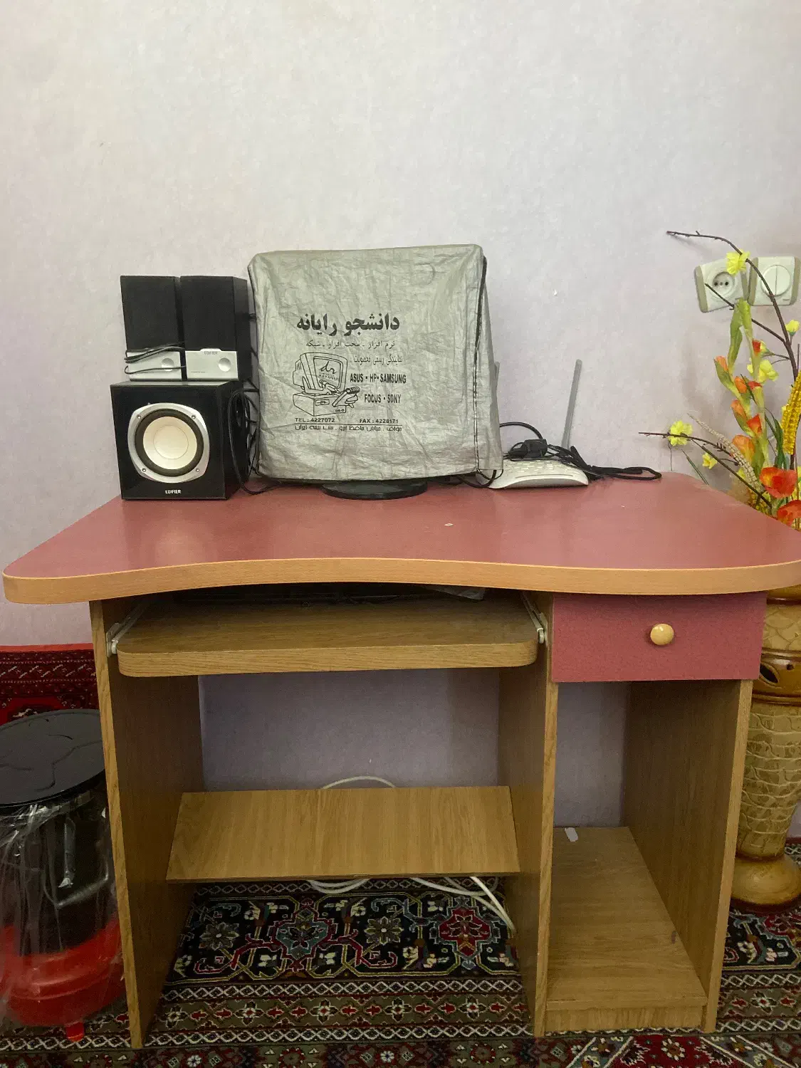 میز کامپیوتر|میز تحریر و کامپیوتر|تربت جام, فاز ۳ فرهنگیان|دیوار