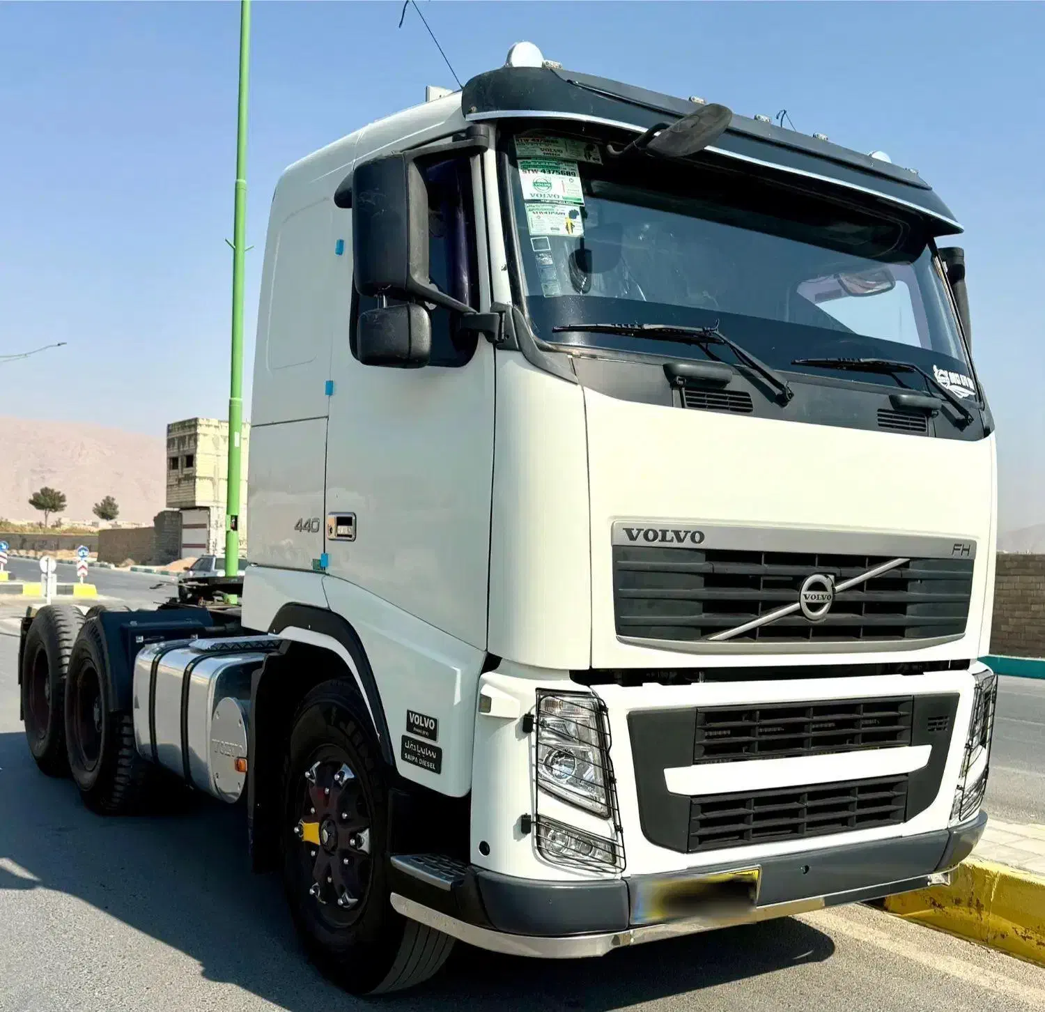 کامیون کشنده اف اچ ۴۴۰ جفت استثنایی|خودرو سنگین|اصفهان, جلفا|دیوار