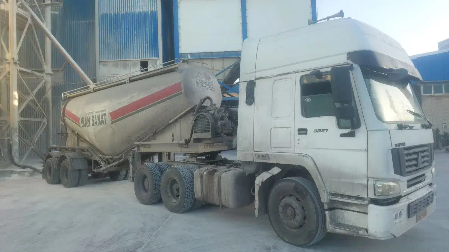 هوو|خودرو سنگین|یزد, |دیوار