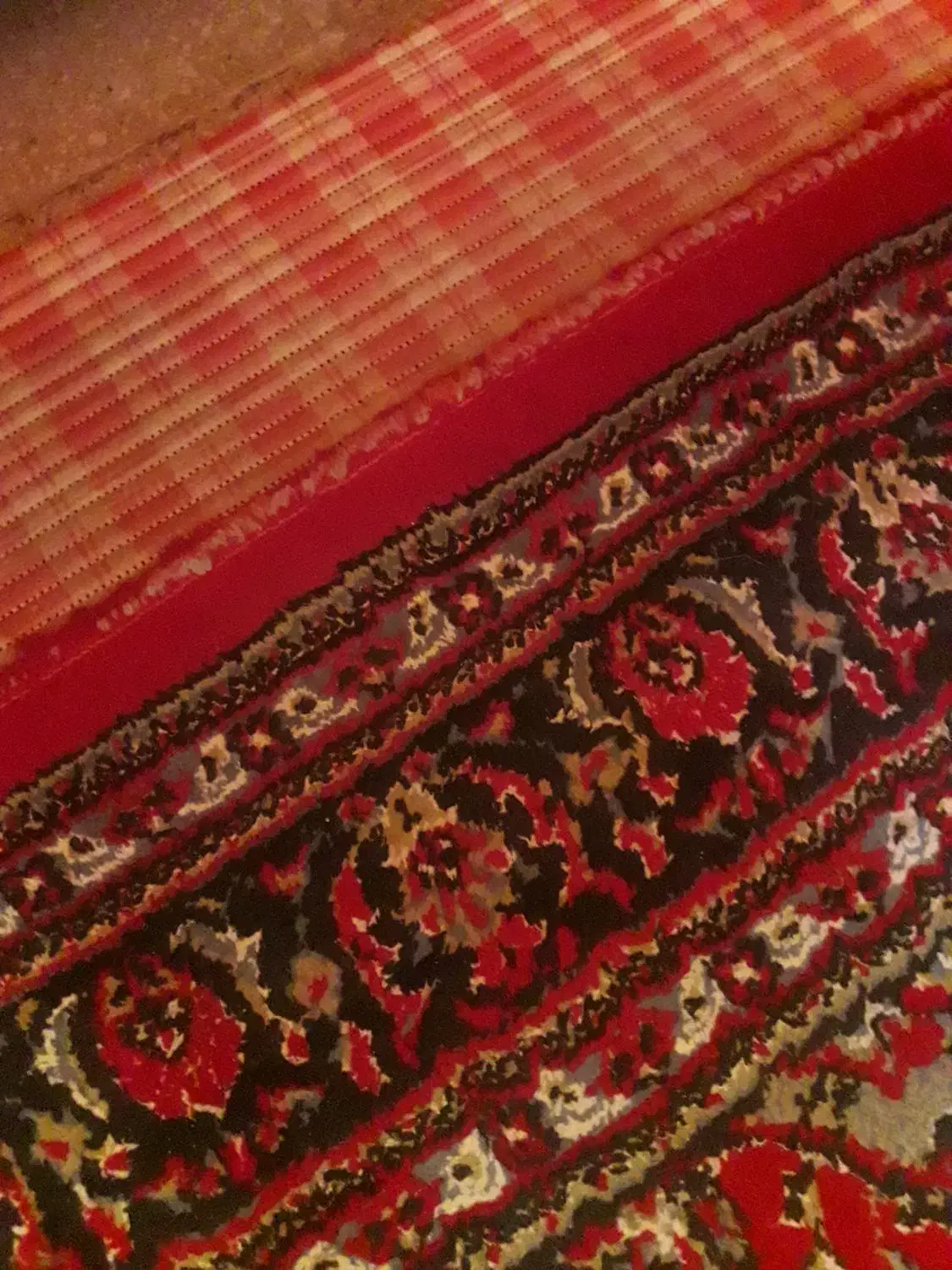 فرش ماشینی خیلی خیلی ارزان|فرش|کرمانشاه, |دیوار