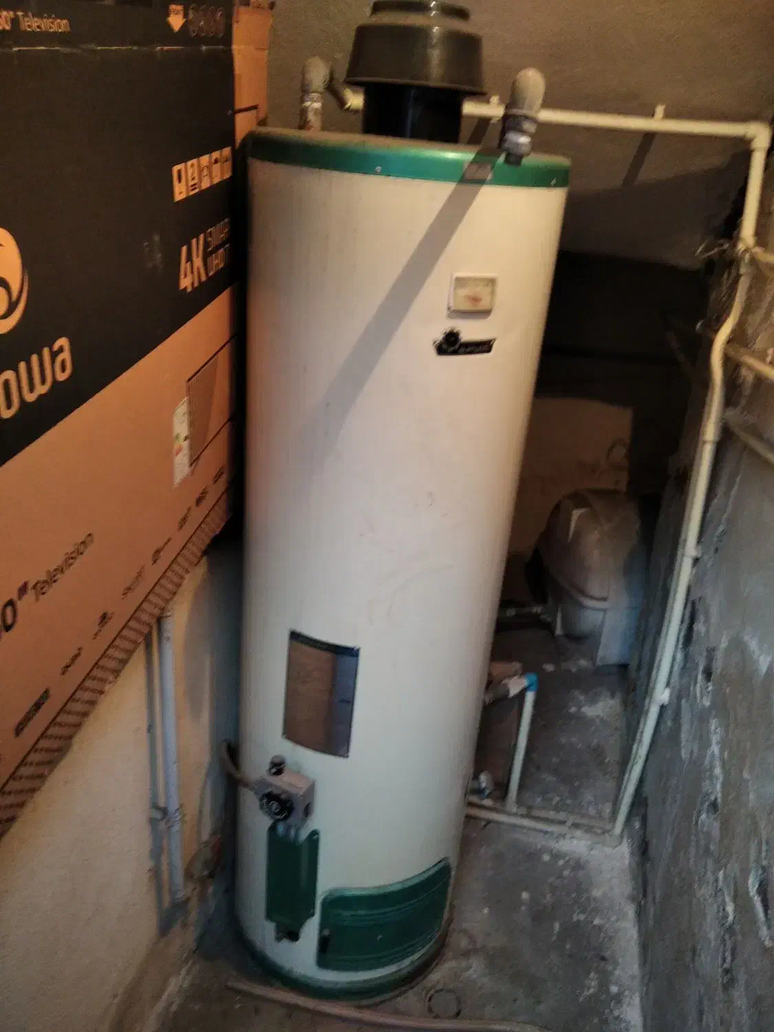 فروش آبگرمکن گازسوز ایستاده|آبگرمکن، پکیج، شوفاژ|رشت, گلسار|دیوار