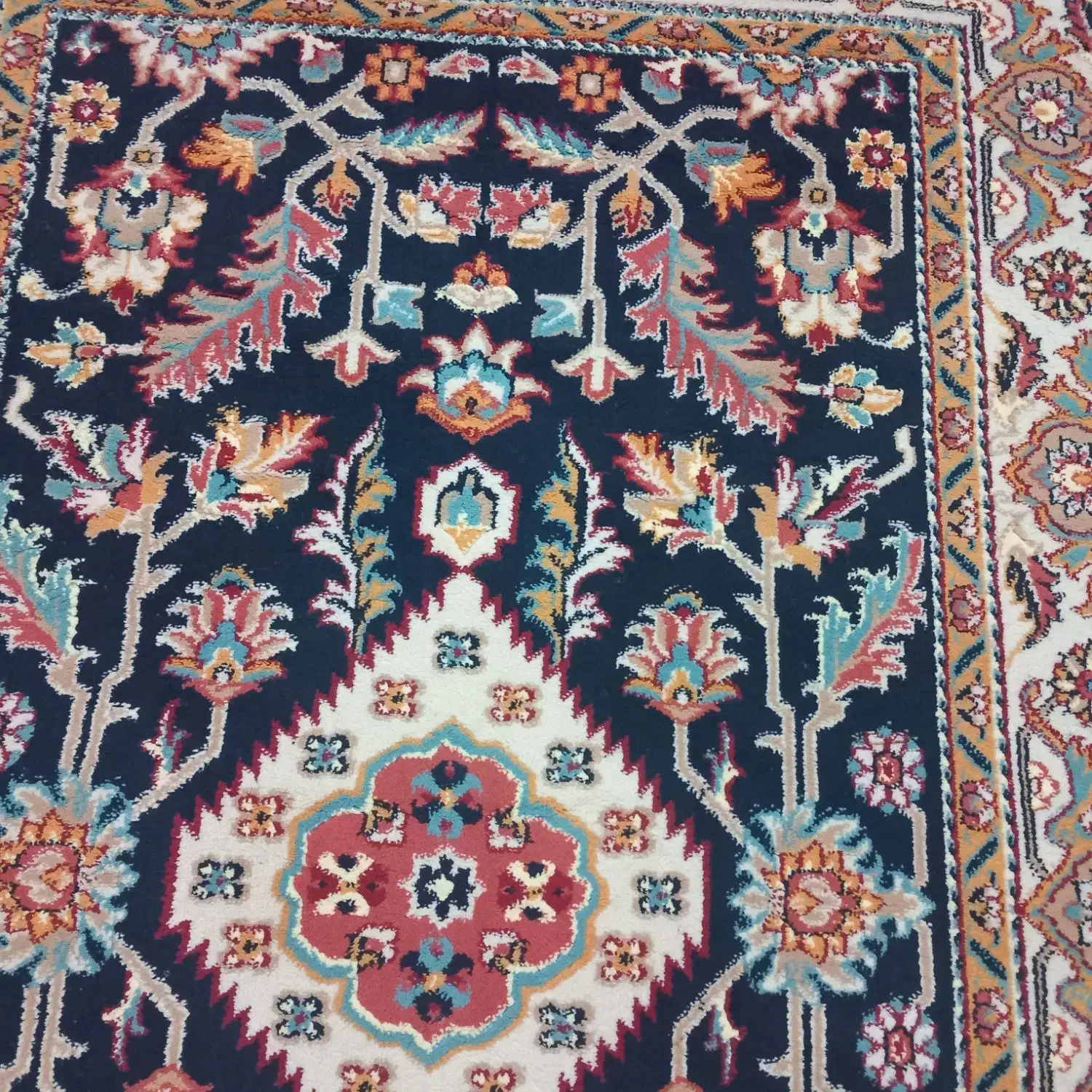 فرش ۴ متری نو|فرش|قزوین, |دیوار