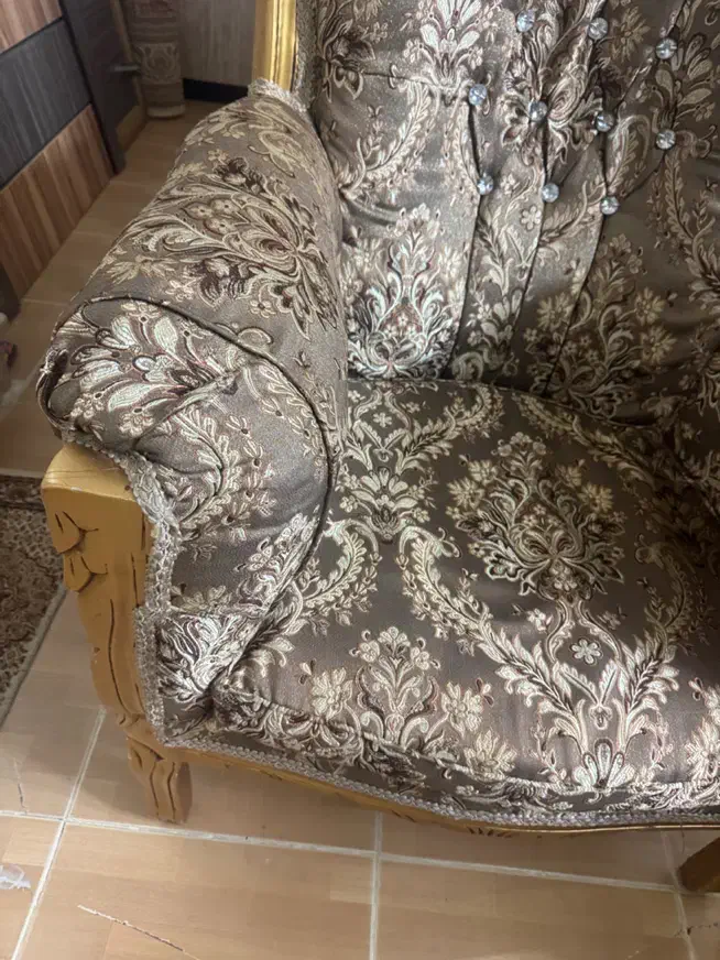 مبل ۷ نفره|مبلمان خانگی و میز عسلی|خوی, |دیوار