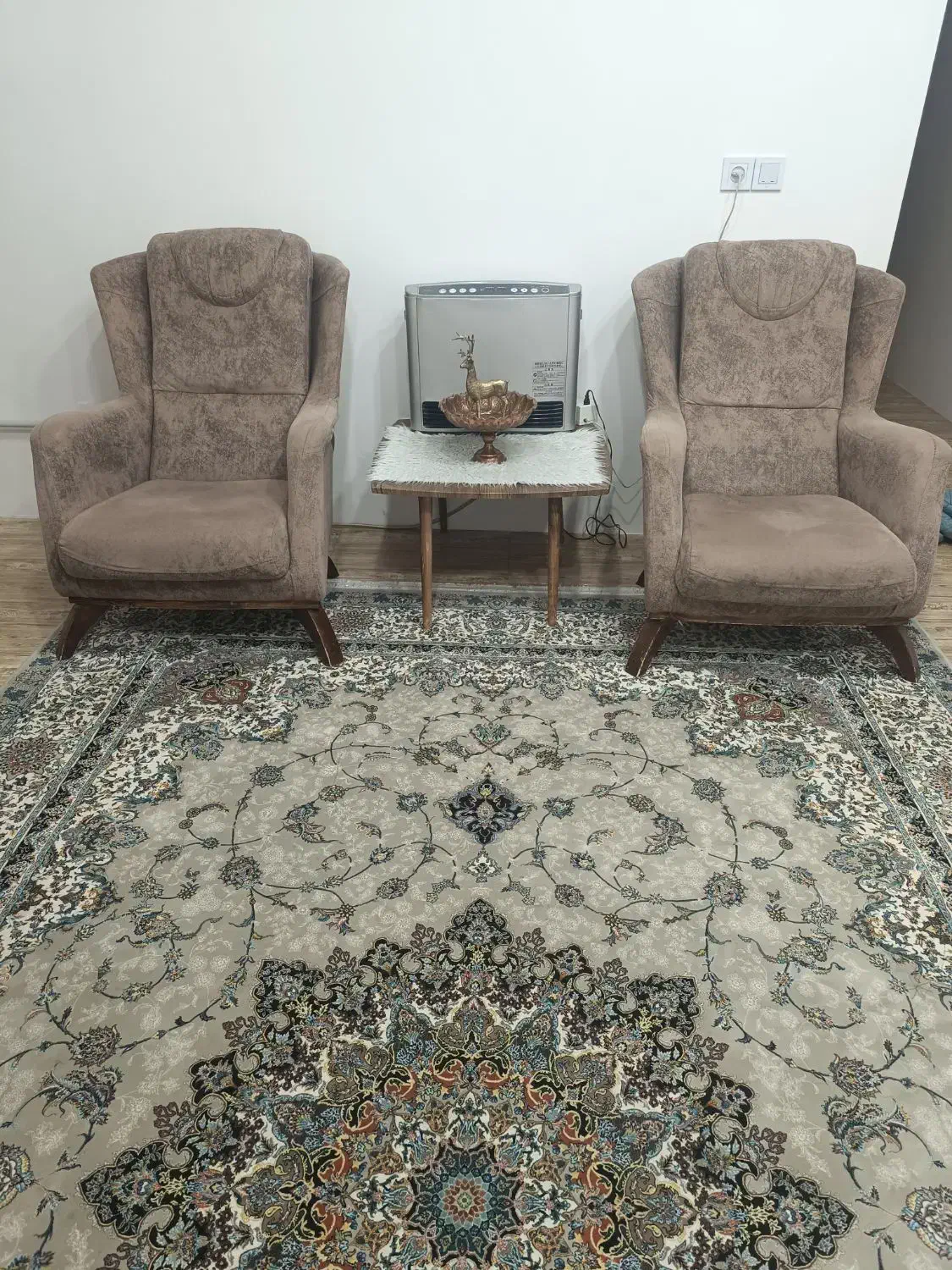 مبل ۸ نفره کف فنر سالم|مبلمان خانگی و میز عسلی|فاضل آباد, |دیوار