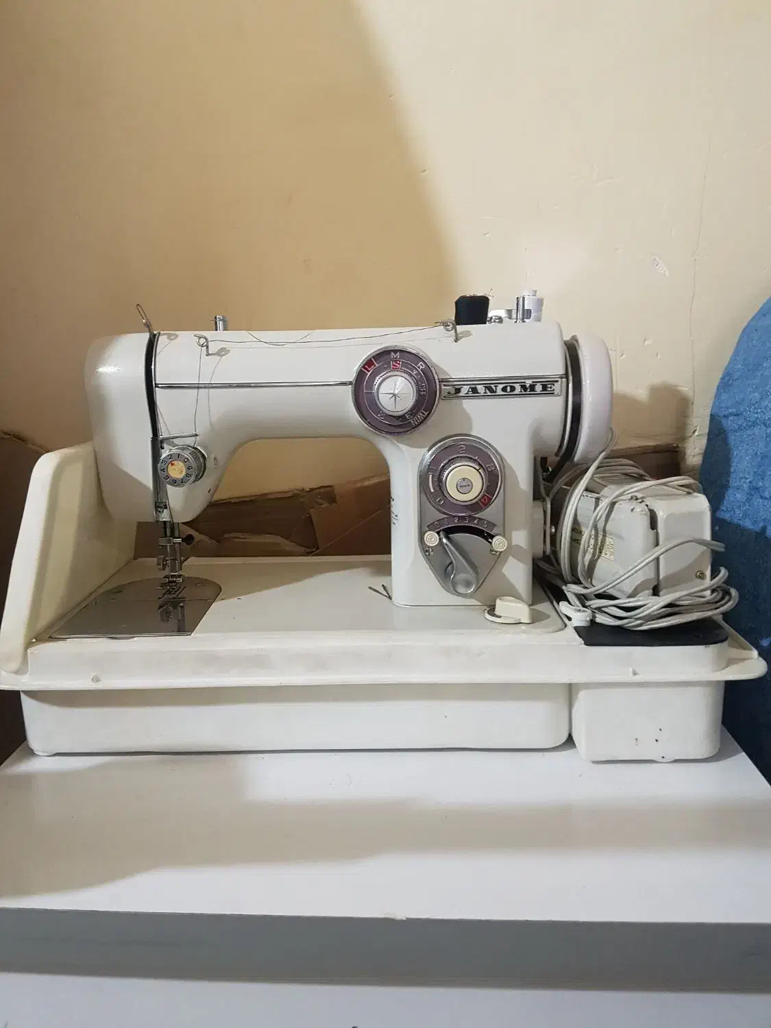 چرخ خیاطی ژانویه ۶۷۲|چرخ خیاطی و ریسندگی|مشهد, فاطمیه|دیوار