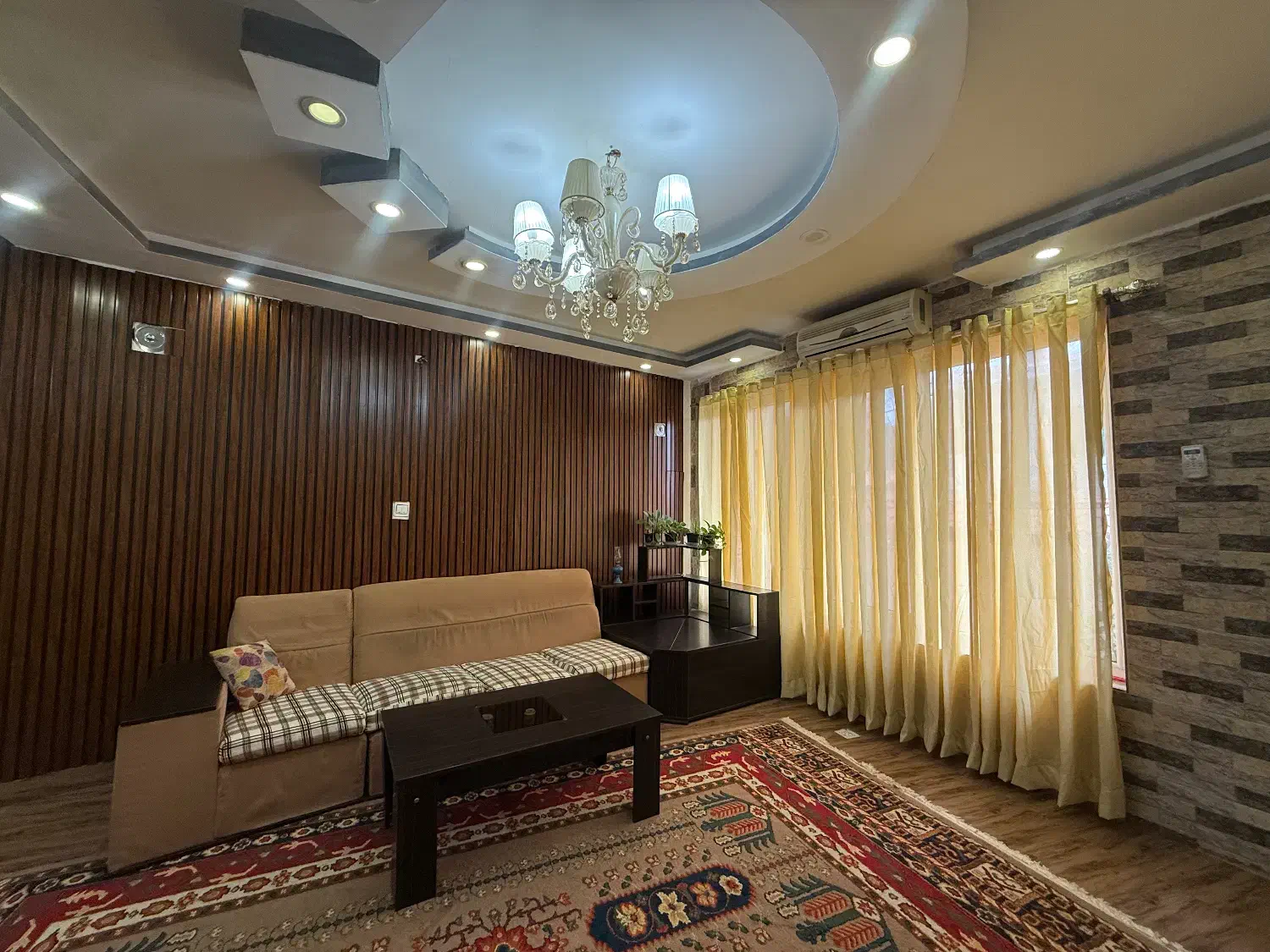 سوییت نقلی شیک و تمیز با پارکینگ|اجارهٔ کوتاهمدت آپارتمان و سوئیت|لاهیجان, لیل|دیوار