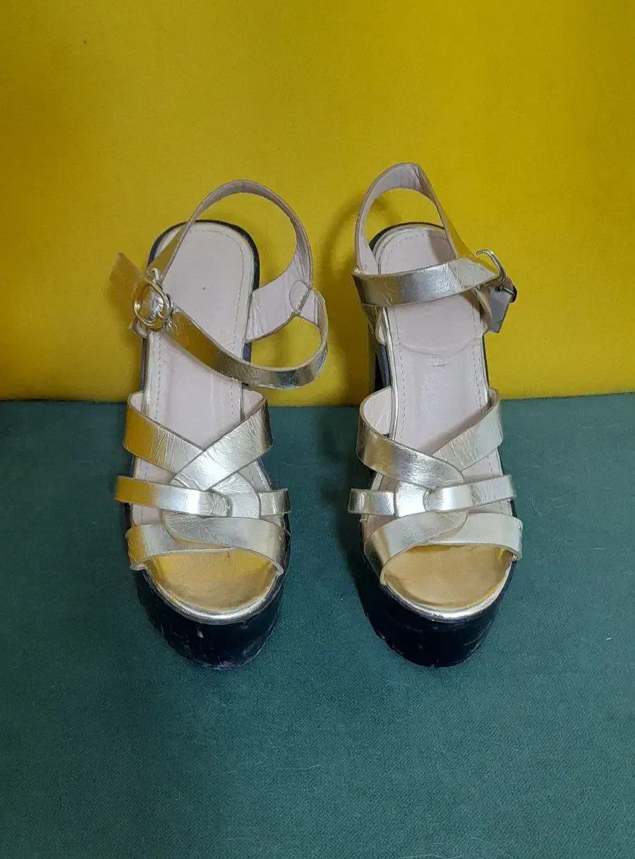 کفش لژدار‌ ترکیه سایز ۳۷|کیف، کفش، کمربند|کیش, |دیوار