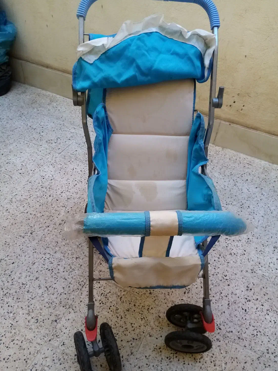 کالسکه و صندلی کودک (نی نی لالای)|کالسکه و لوازم جانبی|مشهد, کوی سیدی|دیوار