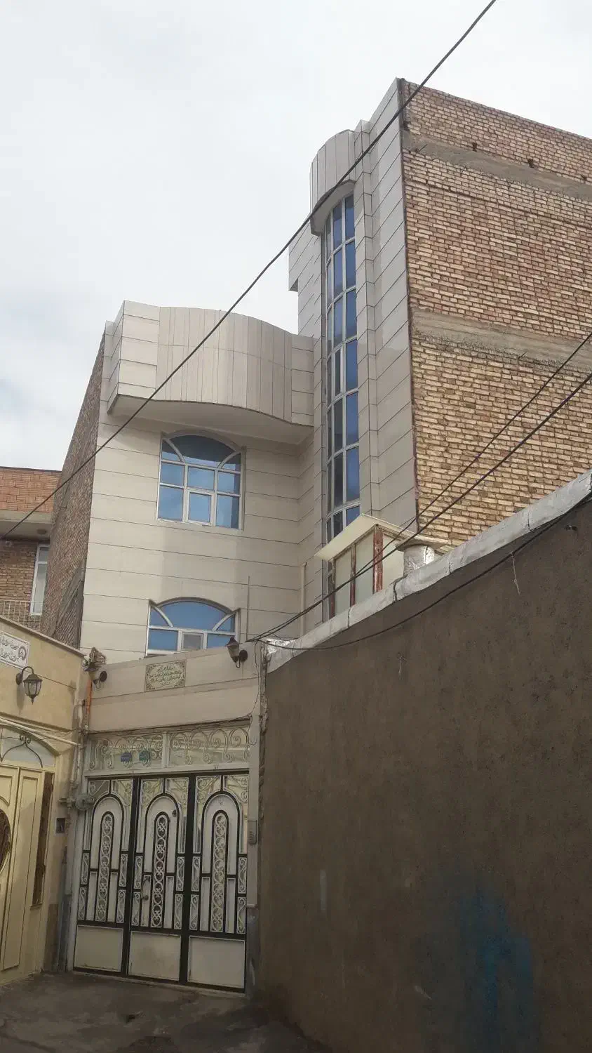 آپارتمان ۳ طبقه|فروش آپارتمان|مرند, |دیوار