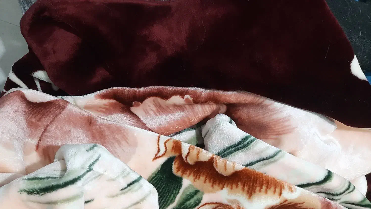 پتوی دو نفره اعلای گلبافت رایگان|رختخواب، بالش، پتو|محمدشهر, شهرک پیام (مهرالبرز)|دیوار