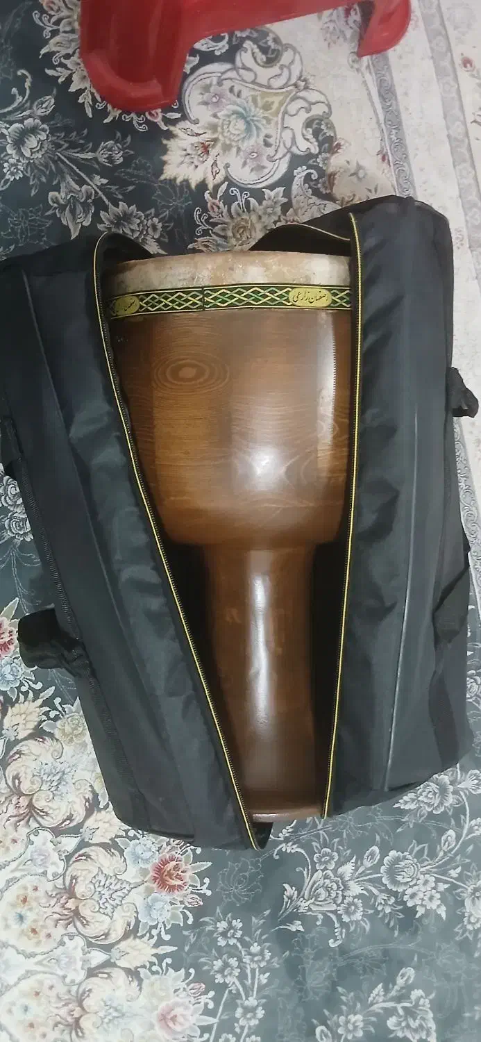 تنبک|سازهای سنتی|ساوه, |دیوار