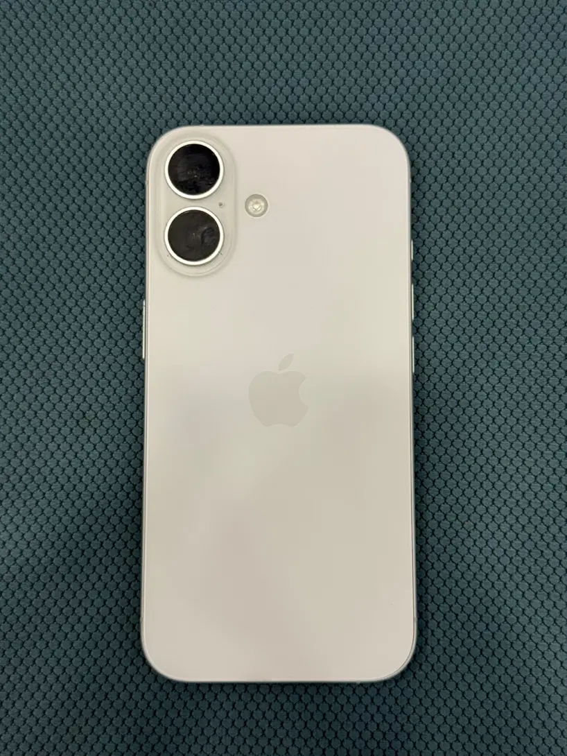 iPhone 16 normal 128G|موبایل|قم, بنیاد|دیوار