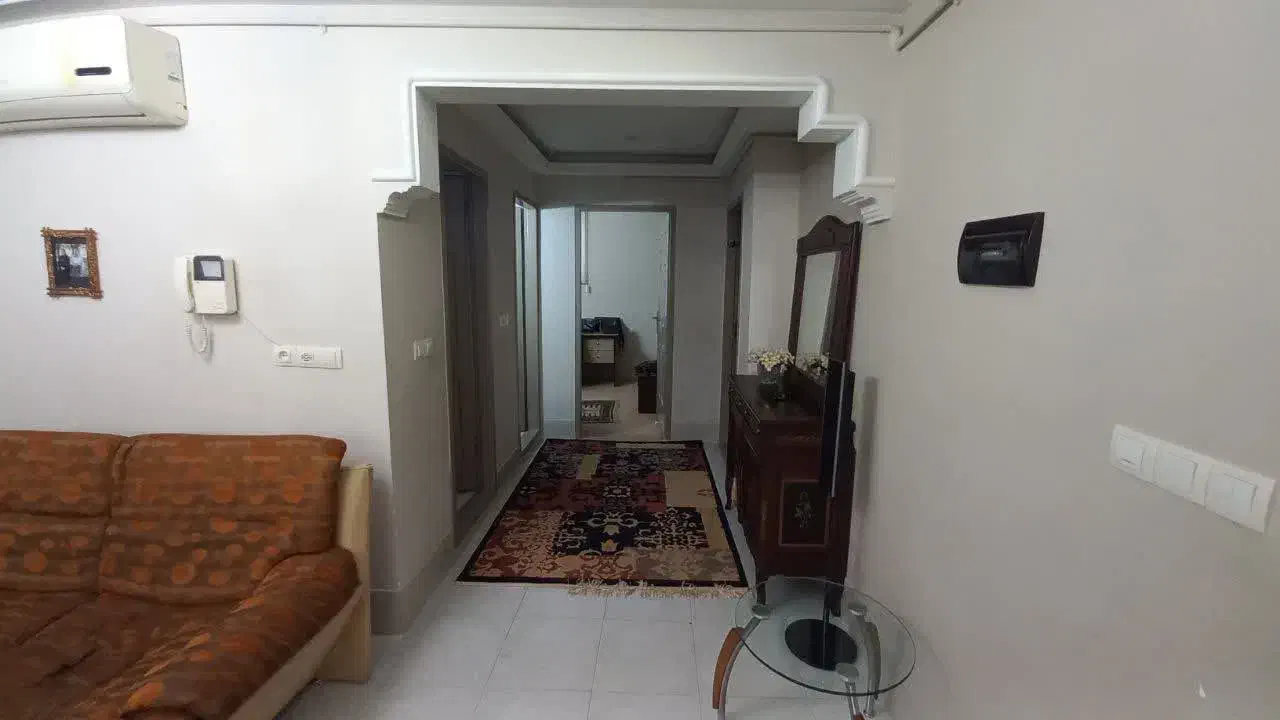 آ‌پارتمان ۱۱۰متری تک واحد چهارراه باسکول طلای سفید|اجارهٔ آپارتمان|بجنورد, |دیوار