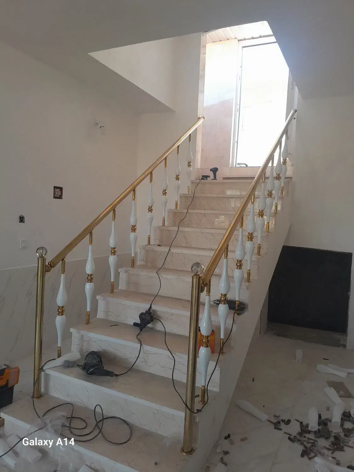 شاگرد نرده استیل|استخدام صنعتی، فنی، مهندسی|ایلام, |دیوار