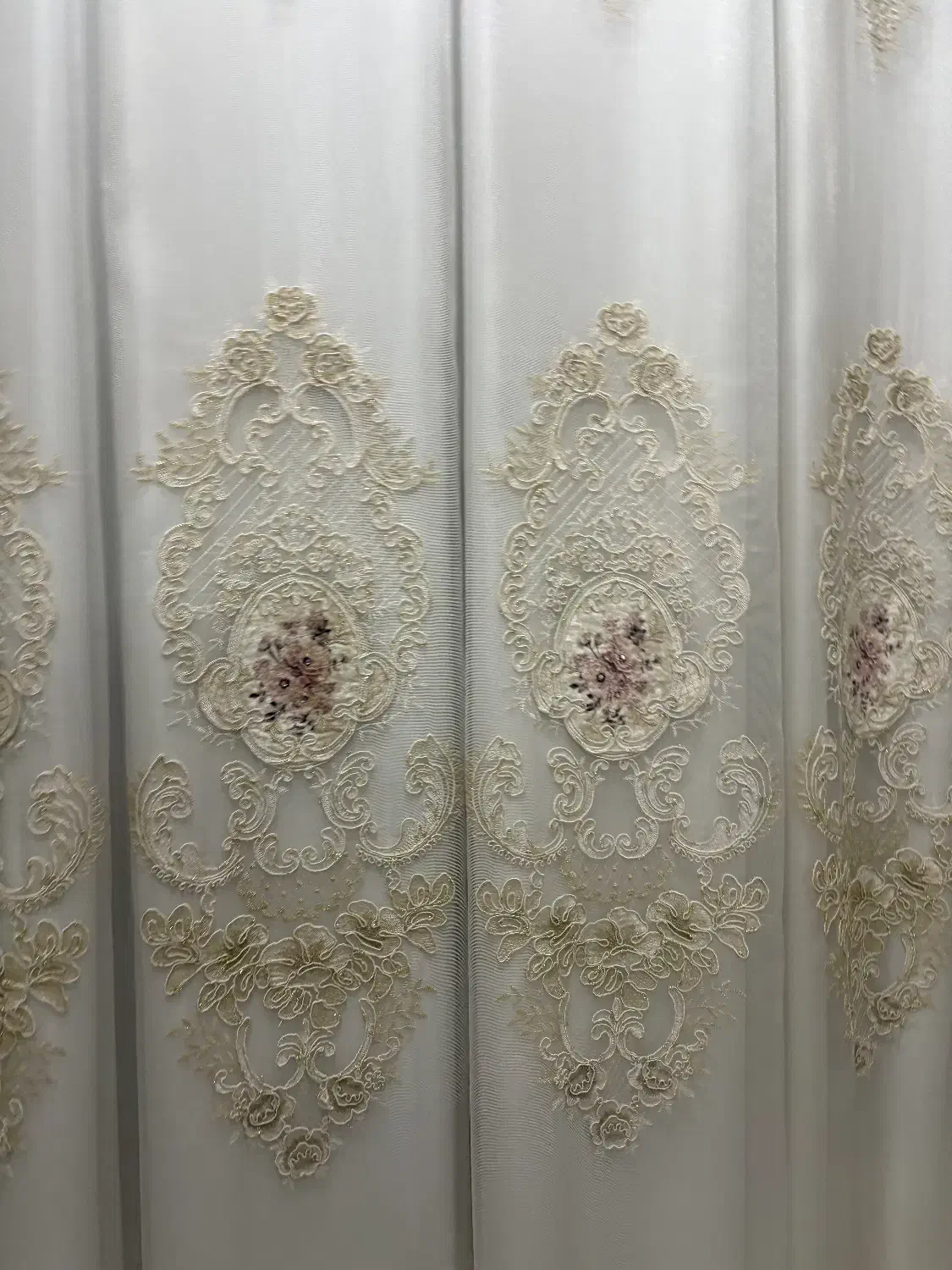 پرده همراه با دو عدد والان و کتیبه|پرده، رانر، رومیزی|اشتهارد, |دیوار