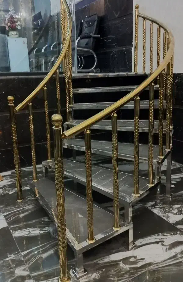 تولید کننده و نصب نرده استیل/ تضمین قیمت ارزان|خدمات پیشه و مهارت|اصفهان, سرچشمه|دیوار