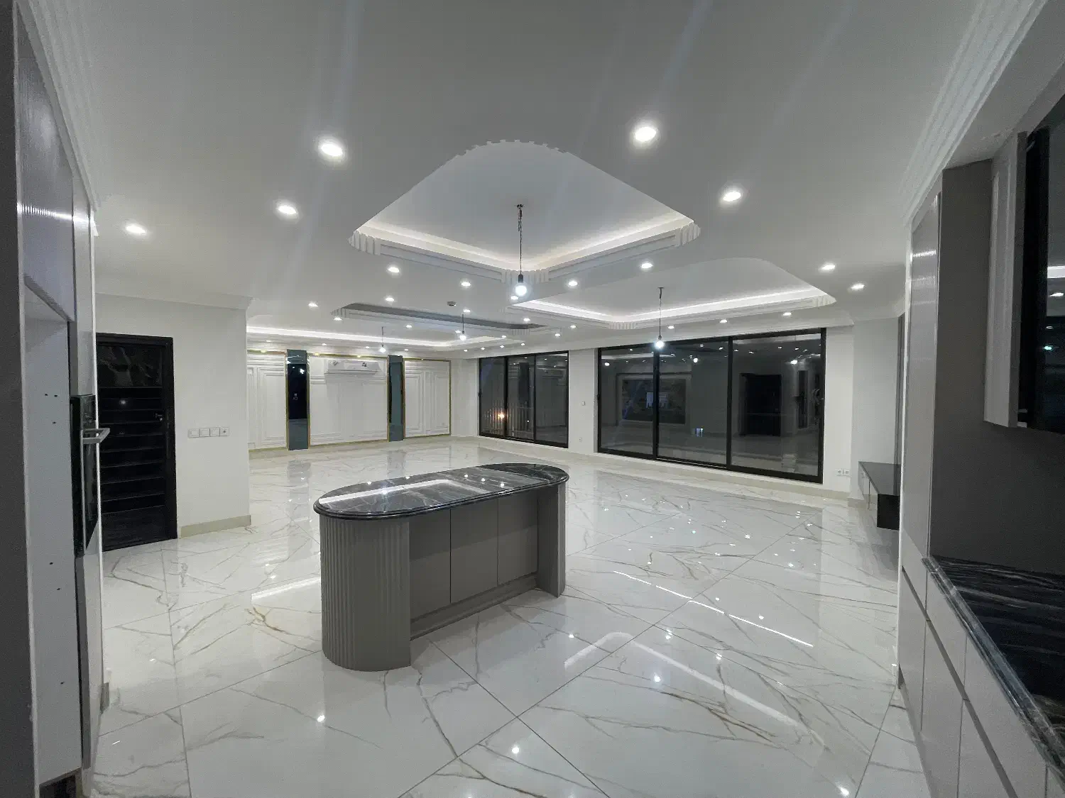 فروش آپارتمان ۲۰۰ متری نوساز کاملا شخصی ساز|فروش آپارتمان|آمل, |دیوار