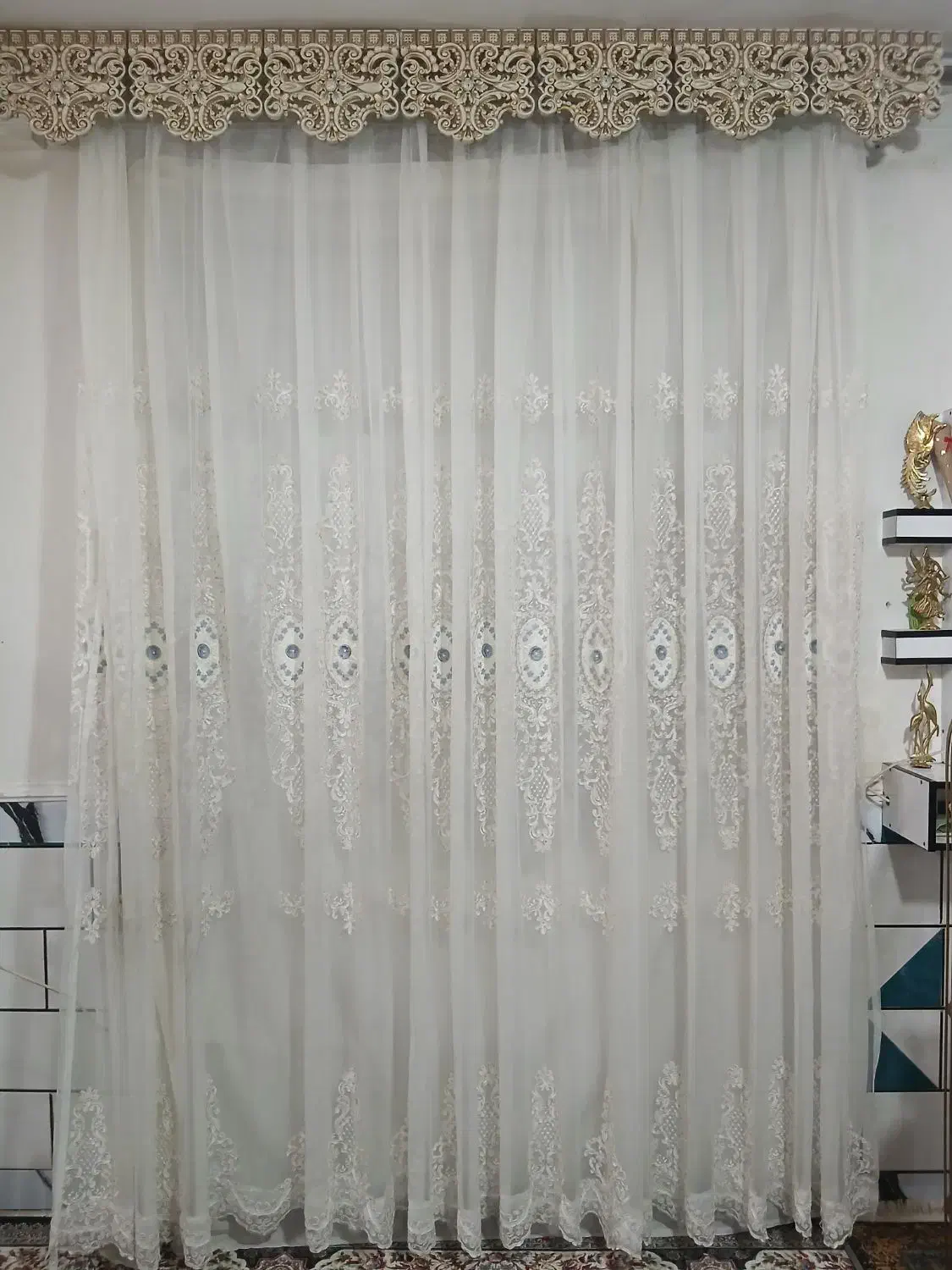 پرده|پرده، رانر، رومیزی|دورود, |دیوار