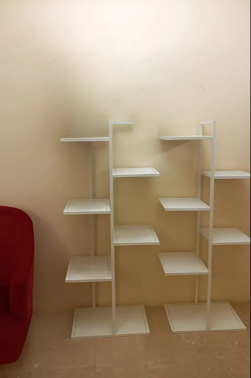 استند گل|گل و گیاه طبیعی|تهران, خاک سفید|دیوار