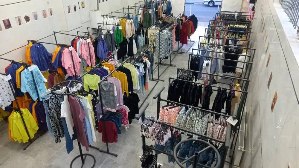 چوبکار لباس|فروشگاه و مغازه|قرچک, زیبا شهر|دیوار