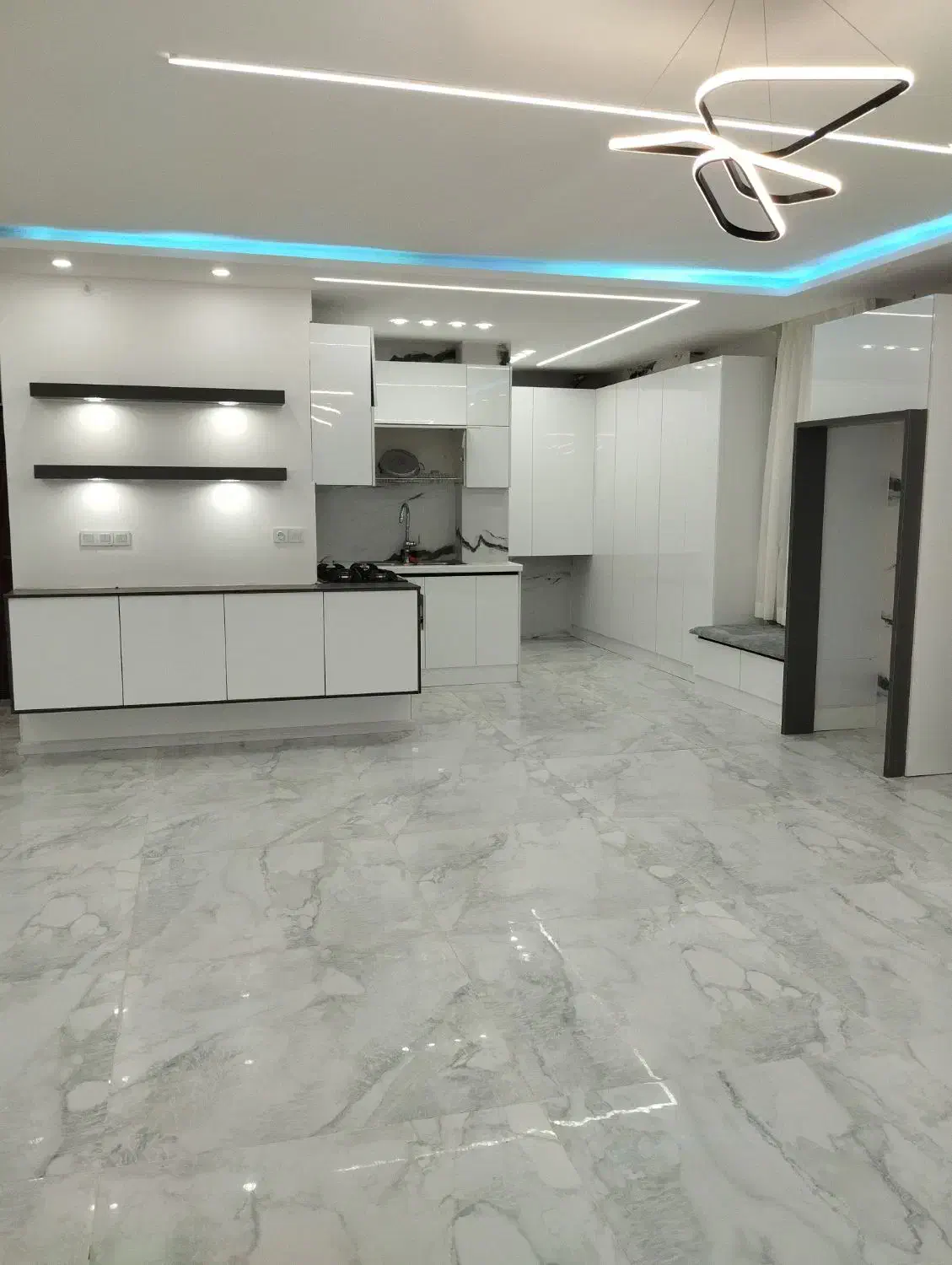 157متر کار لوکس با بازسازی حرفه ای کلاهدوز|فروش آپارتمان|شیراز, درکی|دیوار