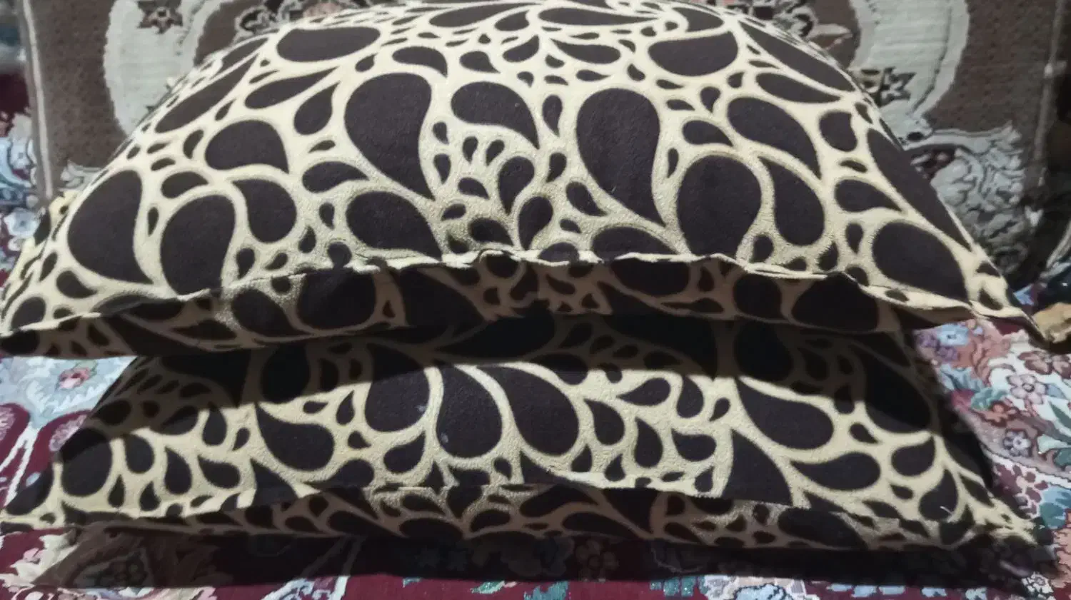 بالشت دشک|رختخواب، بالش، پتو|آزادشهر, |دیوار