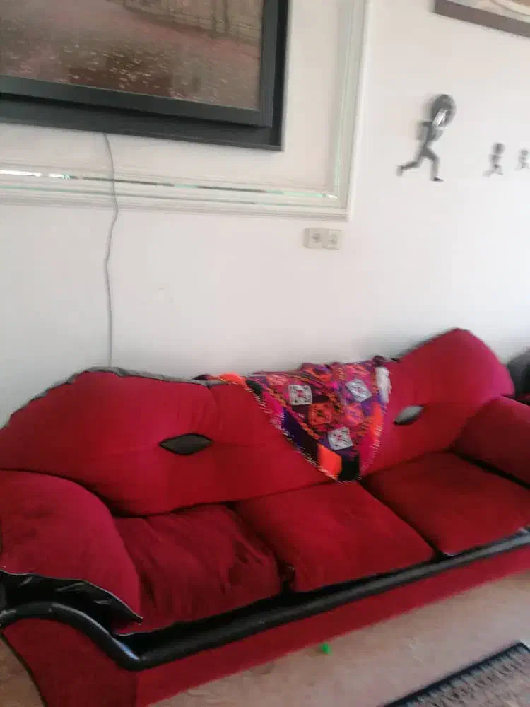 مبل راحتی تمیز ۷ نفره و ۵ نفره پارچه‌ای|مبلمان خانگی و میز عسلی|شیراز, قلات|دیوار