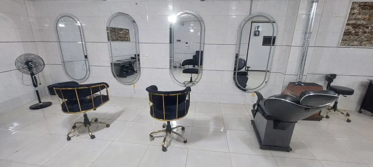 تجهیزات سالنی|آرایشگاه و سالن‌های زیبایی|لنجان, |دیوار