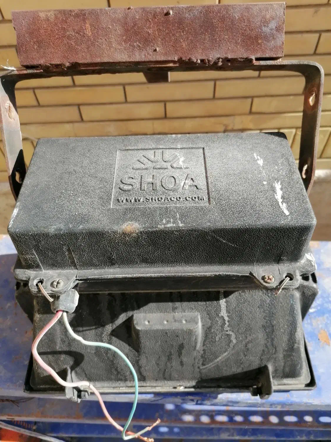 پرژکتور 400 شعاع رنگ فسفری روشن و پر نور|لامپ و چراغ|شیراز, شهرک مهرگان|دیوار