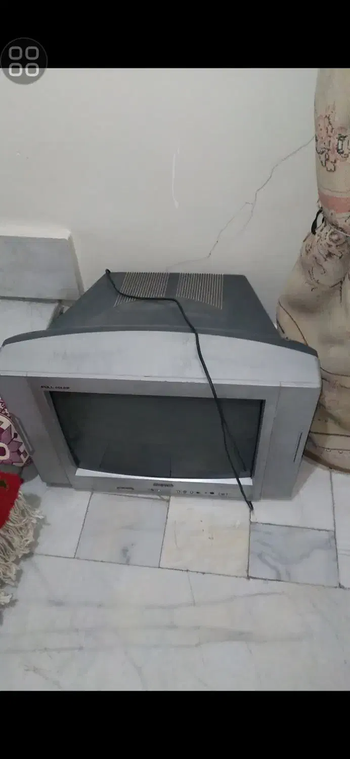 تلویزیون اسنوا 21اینج سالم وسایل دیگه هم هس|تلویزیون و پروژکتور|تهران, آذری|دیوار