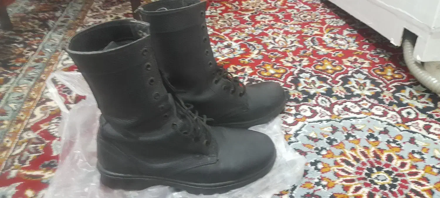 پوتین سایز۴۲ دره شهر|کیف، کفش، کمربند|دره شهر, |دیوار