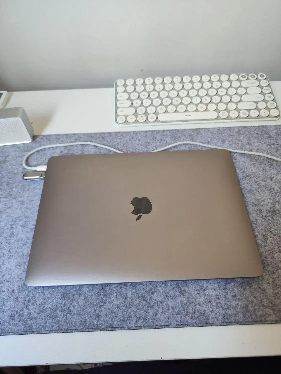 لپ تاپ اپل MacBook air 2020 intel i5 512GB|رایانه همراه|فارسان, |دیوار