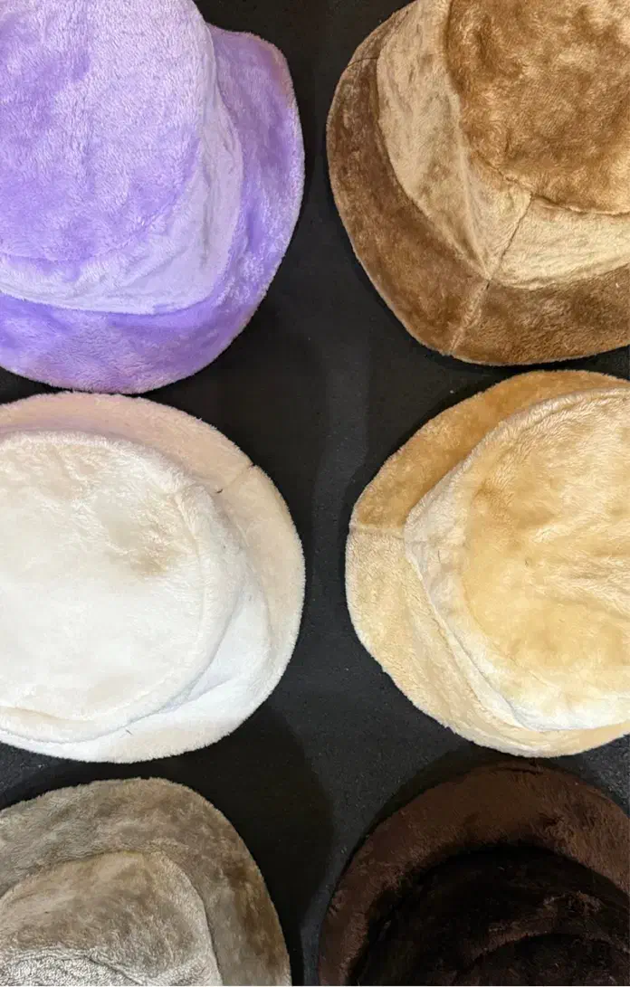 کلاه تدی|لباس|گرگان, |دیوار