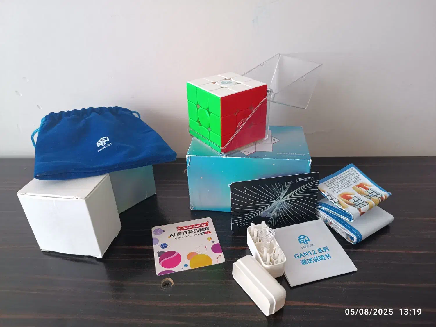 روبیک گنز ۱۲ لیپ/روبیک ۳ در ۳ گنز|اسباب‌‌بازی|اندیشه, اندیشه فاز ۱|دیوار