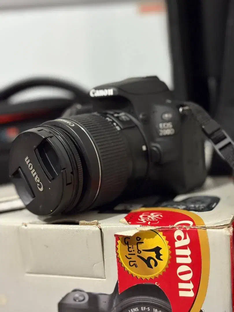 Canon EOS 200D + لنز 18-55mm|دوربین عکاسی و فیلم‌برداری|تهران, نجات اللهی|دیوار