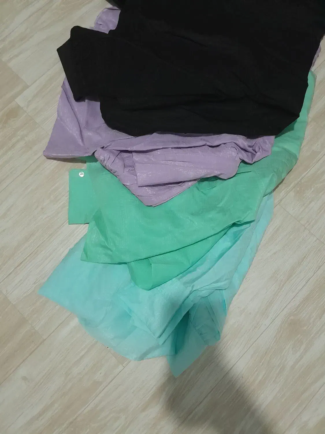 لباس زنانه و بچه گانه زیر فی مخصوص حراجی  ارزانسرا|لباس|تهران, حکیمیه|دیوار