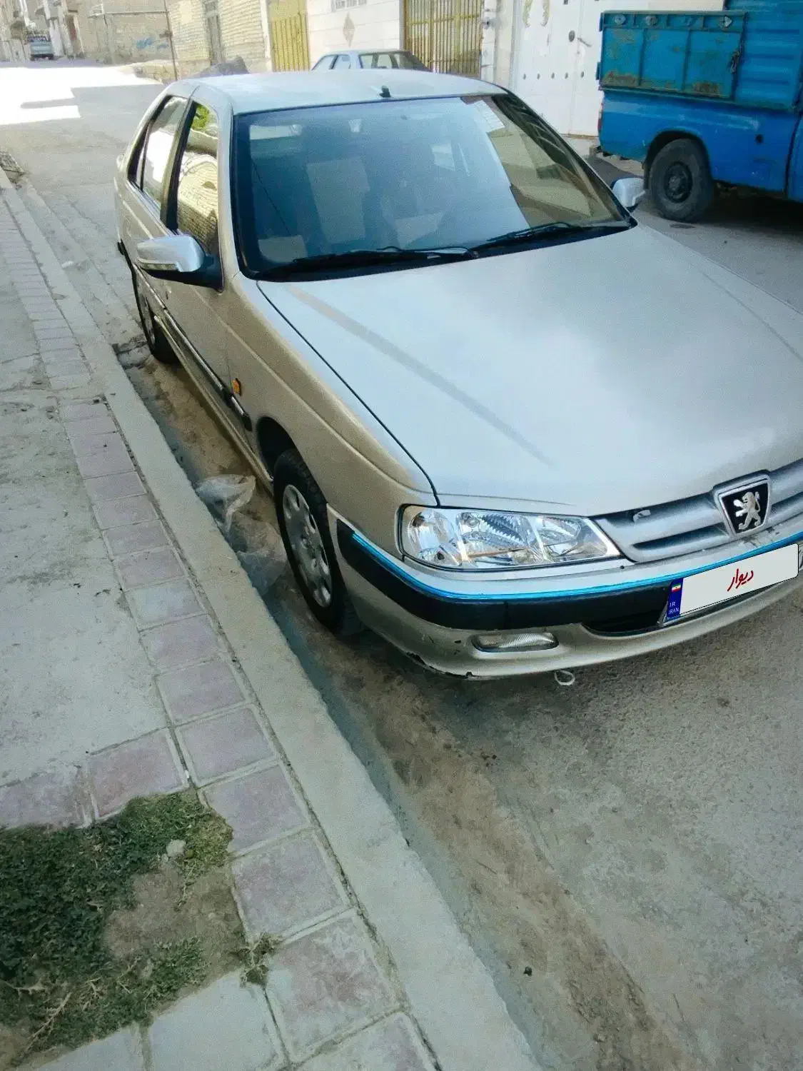 پژو پارسمدل82|خودرو سواری و وانت|شهرکرد, |دیوار